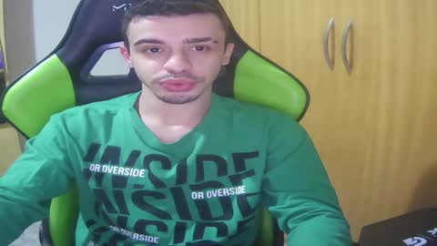 1good_vibes1 online show from May 15, 6:21 am