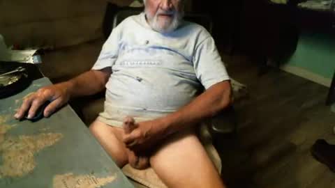 1handyanddee online show from May 16, 1:25 am