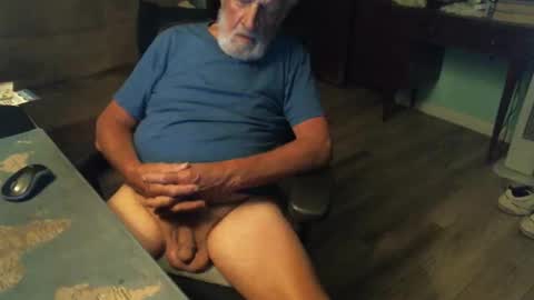 1handyanddee online show from May 6, 2:34 am