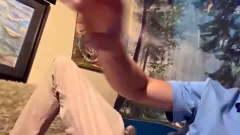 1knightluver69 online show from May 9, 9:43 am