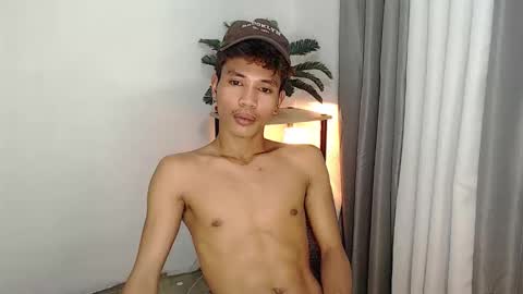 1sweetloverxx online show from April 27, 3:25 am