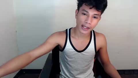 Snapshot of 1sweetloverxx chatting on October 18, 11:37 am 1sweetloverxx online show from October 18, 11:37 am