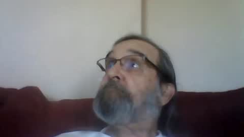 1valentine online show from May 11, 7:11 pm