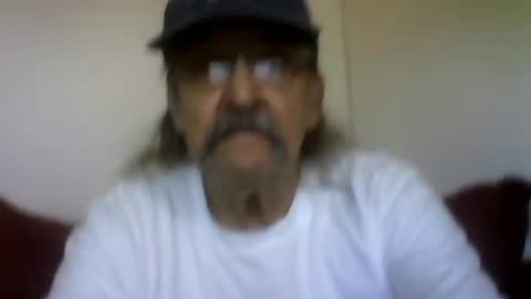Snapshot of 1valentine chatting on September 12, 5:02 pm 1valentine online show from September 12, 5:02 pm