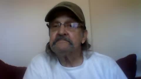 Snapshot of 1valentine chatting on October 1, 4:33 pm 1valentine online show from October 1, 4:33 pm