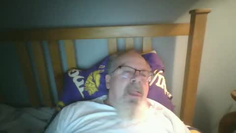 Snapshot of 2003dynawideglide chatting on October 19, 12:37 am 2003dynawideglide online show from October 19, 12:37 am