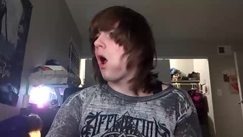 IllDoAnyThingForYou online show from December 22, 3:36 am