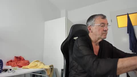 Henk online show from November 16, 4:31 pm