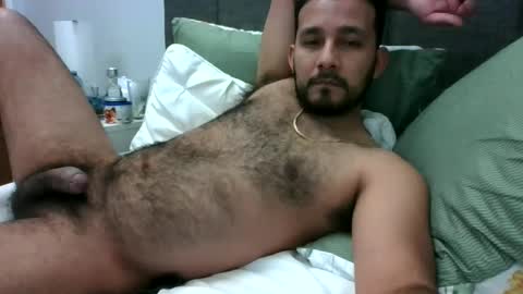 Snapshot of 2022felipe chatting on March 8, 6:19 am 2022felipe online show from March 8, 6:19 am