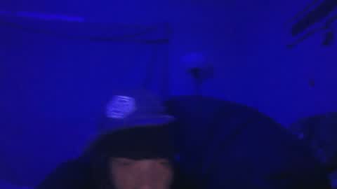 20dollarsis20 online show from March 26, 10:19 am