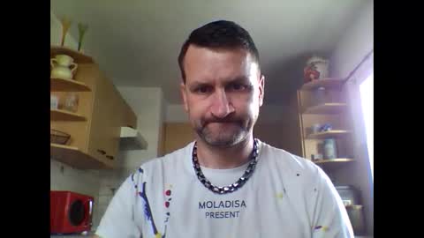 20x5cmgermanlongdong online show from March 17, 2:30 pm