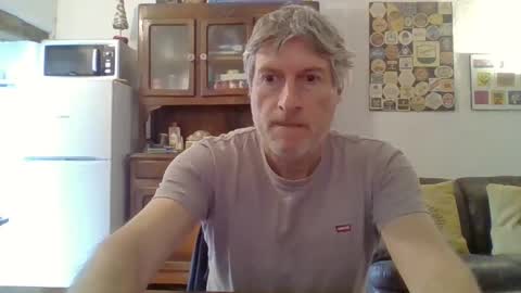 22esserre online show from May 13, 11:51 am