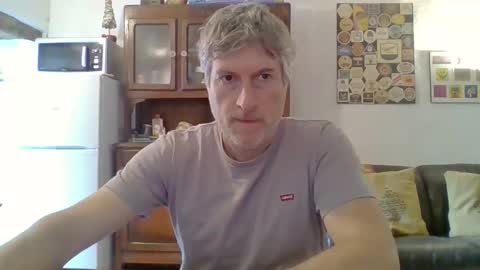 22esserre online show from April 29, 10:53 am