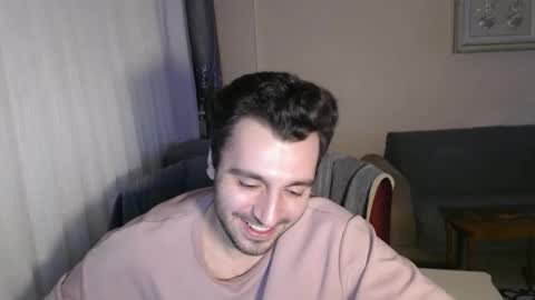 Snapshot of 2handsomeman chatting on October 31, 11:08 pm Berk online show from October 31, 11:08 pm