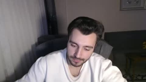 Snapshot of 2handsomeman chatting on October 21, 10:01 pm Berk online show from October 21, 10:01 pm