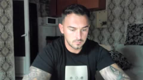 2sexymuscles online show from September 8, 8:19 pm