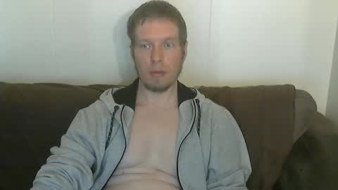 2small4you83 online show from May 4, 5:58 pm