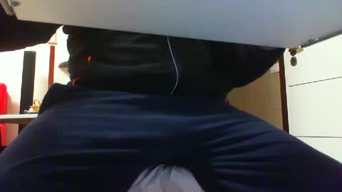 Snapshot of 3funlover chatting on February 28, 9:01 pm 3funlover online show from February 28, 9:01 pm