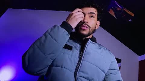 E V I L online show from April 3, 3:47 am