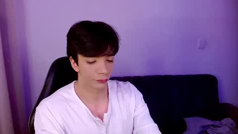 420_user online show from August 8, 5:03 am