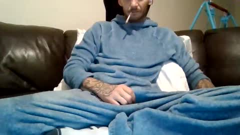 420feetloverr420 online show from May 24, 12:38 am