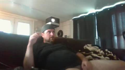 Snapshot of 420happydaz chatting on September 13, 8:43 pm 420happydaz online show from September 13, 8:43 pm