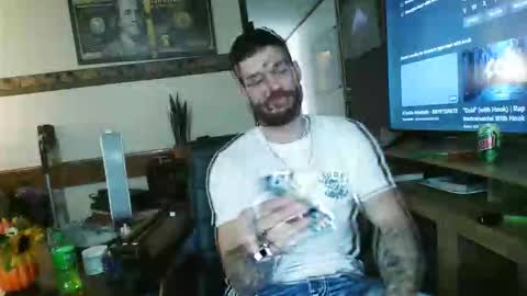 420pussyeater35 online show from November 24, 6:20 pm