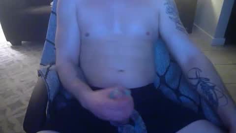 Snapshot of 42o_blah chatting on January 8, 4:12 am 42o_blah online show from January 8, 4:12 am