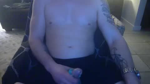 Snapshot of 42o_blah chatting on December 24, 12:55 am 42o_blah online show from December 24, 12:55 am