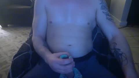 Snapshot of 42o_blah chatting on February 3, 2:47 am 42o_blah online show from February 3, 2:47 am