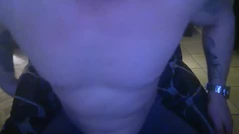 Snapshot of 42o_blah chatting on January 20, 1:18 am 42o_blah online show from January 20, 1:18 am