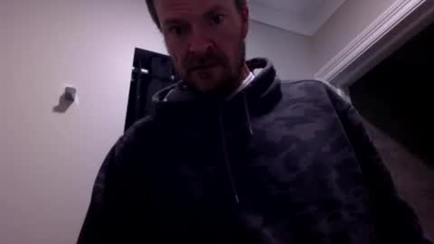 4djmoore online show from April 11, 4:52 am