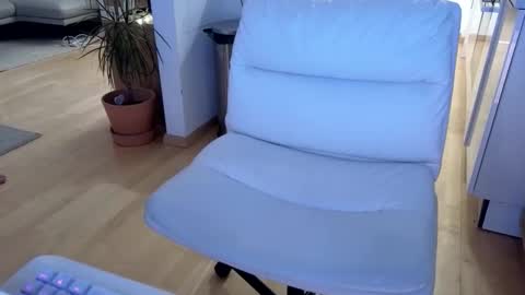 4rjun4 online show from June 5, 6:57 pm