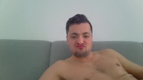 Snapshot of 69baby69baby chatting on January 31, 1:45 pm 69baby69baby online show from January 31, 1:45 pm