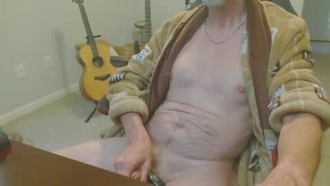 Snapshot of 6stringer62 chatting on January 12, 9:51 pm 6stringer62 online show from January 12, 9:51 pm