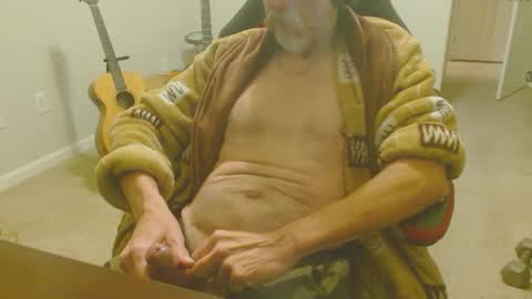 Snapshot of 6stringer62 chatting on January 20, 11:13 am 6stringer62 online show from January 20, 11:13 am