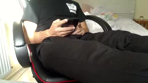 77777_20225 online show from October 15, 11:29 am