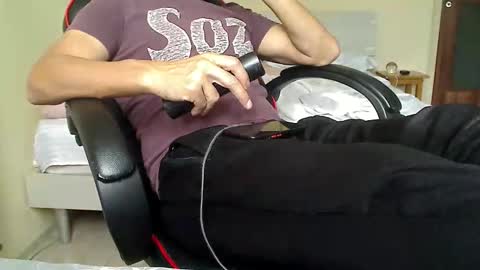 77777_20225 online show from October 12, 1:05 pm