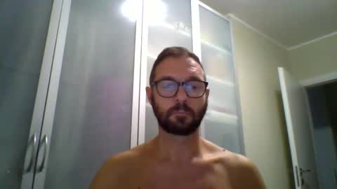 Snapshot of 77architt chatting on September 22, 7:30 am 77architt online show from September 22, 7:30 am