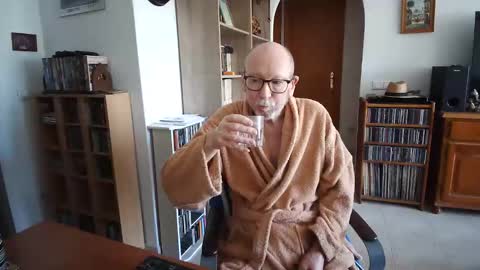  Papi  online show from February 26, 10:16 am