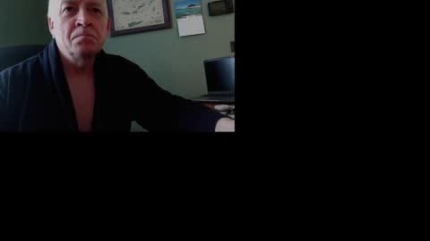 Snapshot of 8inch3 chatting on January 19, 6:10 pm 8inch3 online show from January 19, 6:10 pm