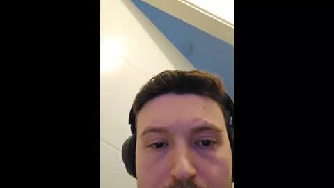 8inchdude93 online show from May 5, 8:49 am