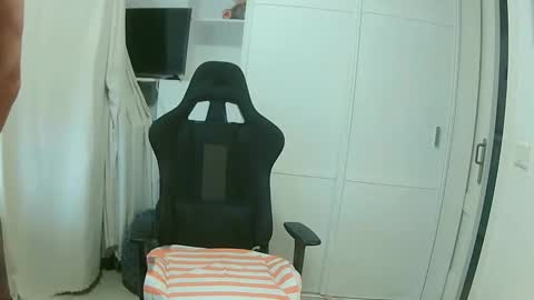 Arturo online show from April 29, 5:17 pm