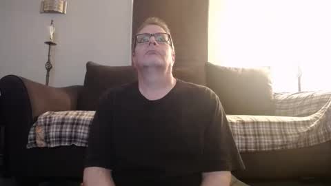989guy online show from May 9, 2:01 am