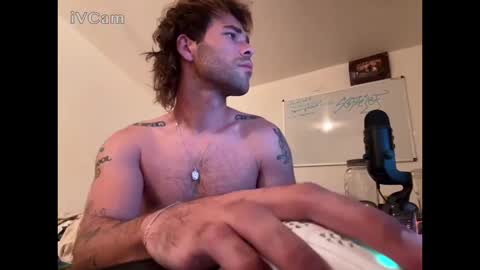 Snapshot of 99jackylegs chatting on October 10, 10:09 am 99jackylegs online show from October 10, 10:09 am