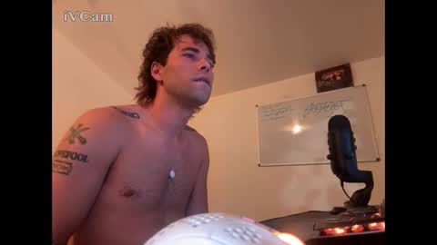 Snapshot of 99jackylegs chatting on October 7, 12:26 am 99jackylegs online show from October 7, 12:26 am