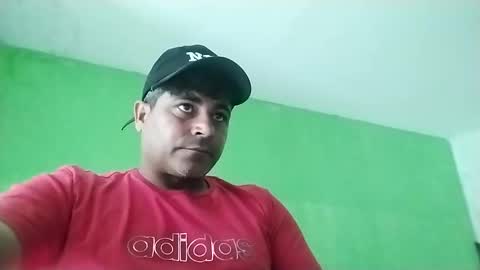 Snapshot of 9vinhocamshow chatting on March 11, 11:23 am 9vinhocamshow online show from March 11, 11:23 am