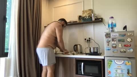 Alan online show from April 6, 5:41 am