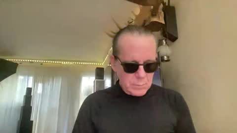  anneonamouse online show from May 6, 1:39 am