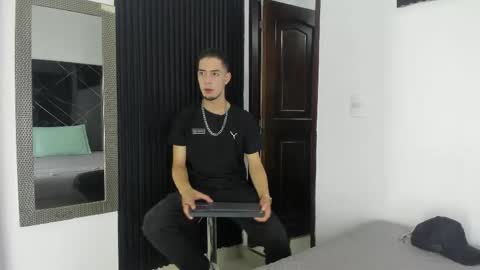 _axel_09 online show from April 21, 3:56 am